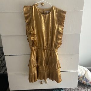 Gold tiered dress size medium. TCEC